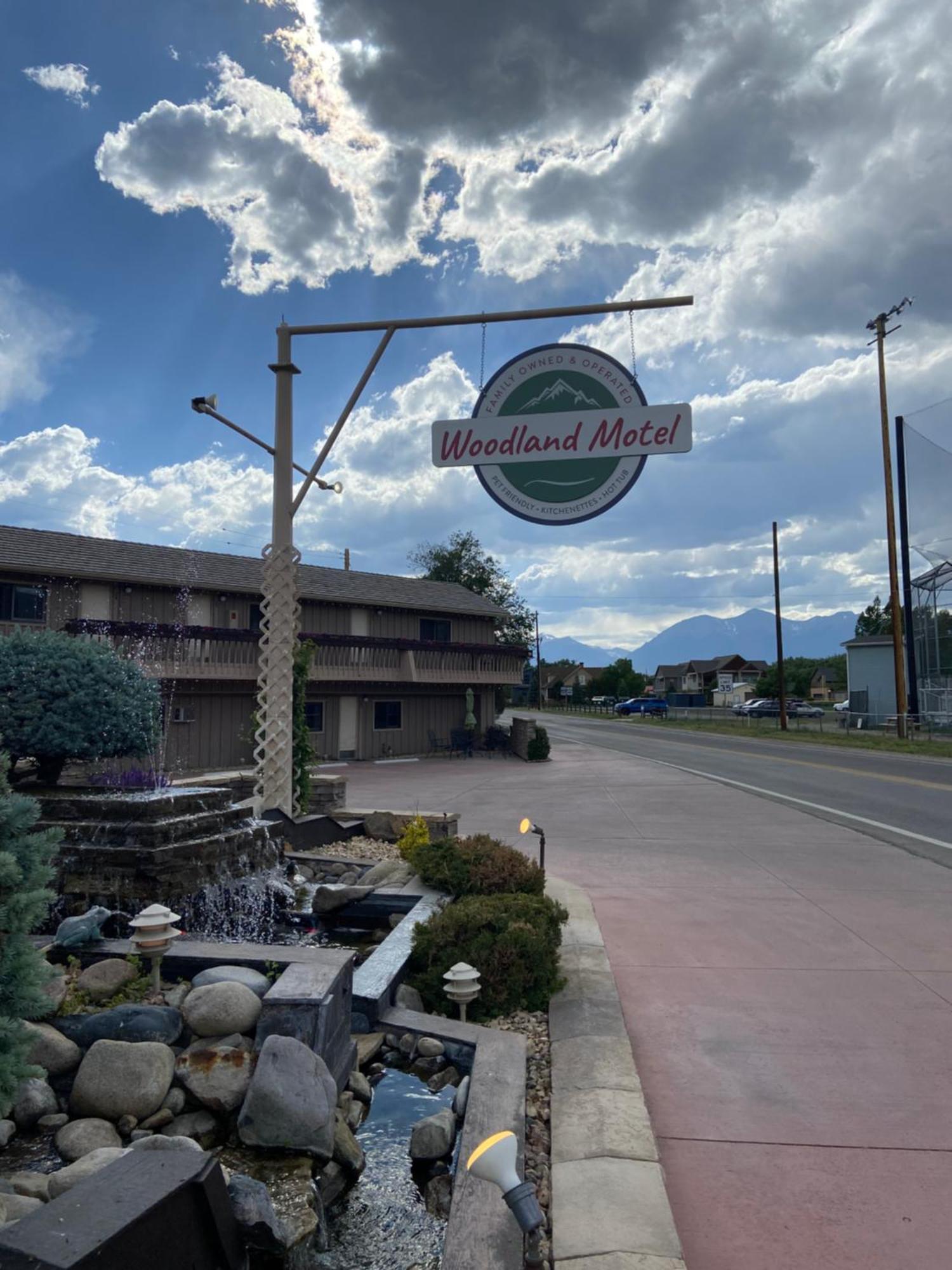 Woodland Motel Salida Esterno foto